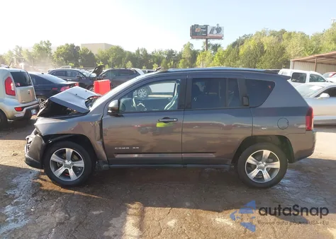 2016 Jeep Compass High Altitude Edition z USA, uszkodzony, nr VIN 1C4NJCEA9GD676987